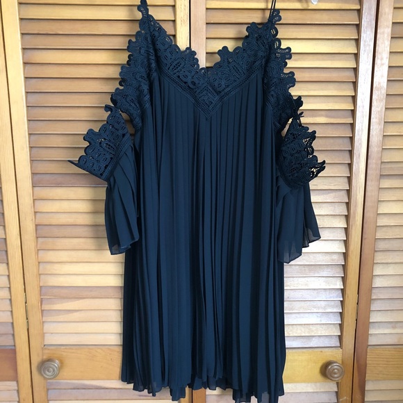After Market Dresses & Skirts - Beautiful off the shoulder black lace dress